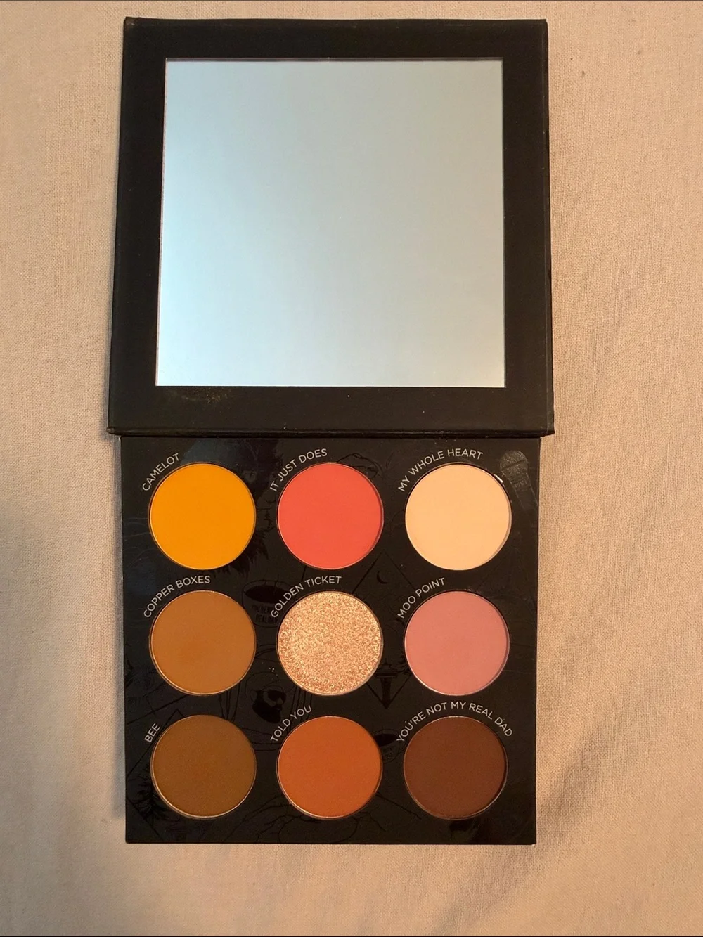 Limited Edition Pur x Raw Beauty Kristi Double-Sided Pressed Pigment Palette